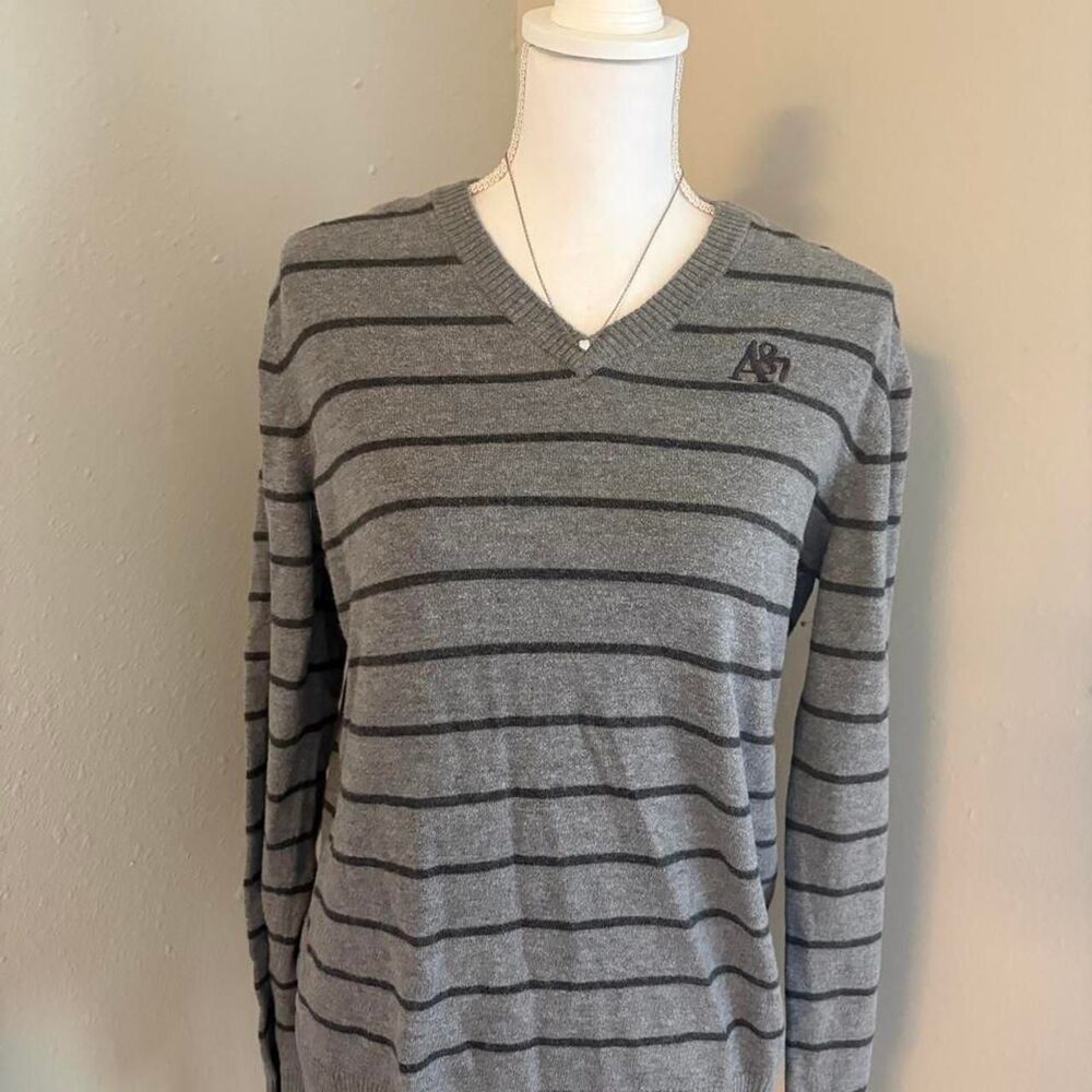 Aeropostale Women's Grey Jumper